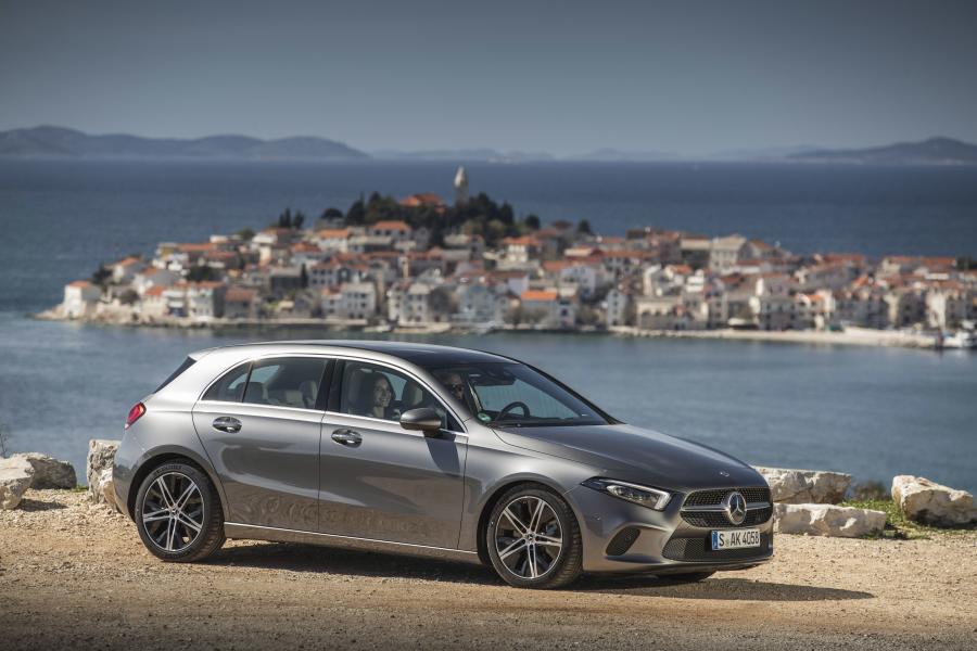  Mercedes-Benz A180 d Progressive (W177) 2018 года  (WW) (фото 3 из 96)